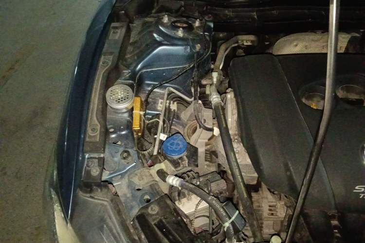Used Mazda Atenza 2015 2.5L Blue Sky Sport Edition Engine Bay Right