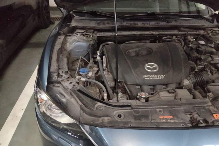 Used Mazda Atenza 2015 2.5L Blue Sky Prestige Edition Engine Bay Right