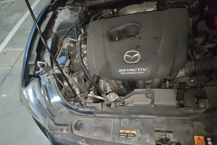 Used Mazda Atenza 2015 2.0L Blue Sky Luxury Edition Engine Bay Right