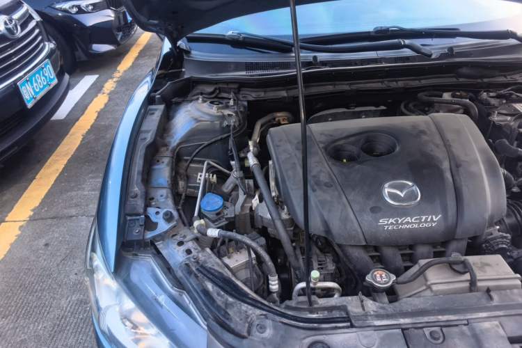 Used Mazda Atenza 2015 2.0L Blue Sky Luxury Edition Engine Bay Right