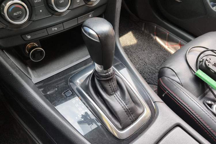 Used Mazda Atenza 2015 2.5L Blue Sky Prestige Edition Gear Lever