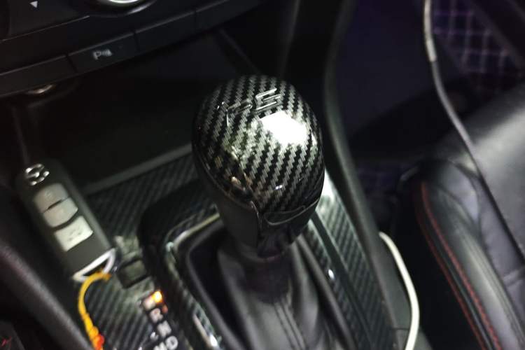 Used Mazda Atenza 2015 2.5L Blue Sky Sport Edition Gear Lever
