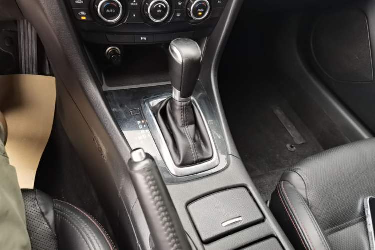 Used Mazda Atenza 2015 2.0L Blue Sky Luxury Edition Gear Lever
