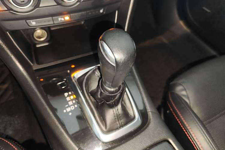 Used Mazda Atenza 2015 2.5L Blue Sky Prestige Edition Gear Lever