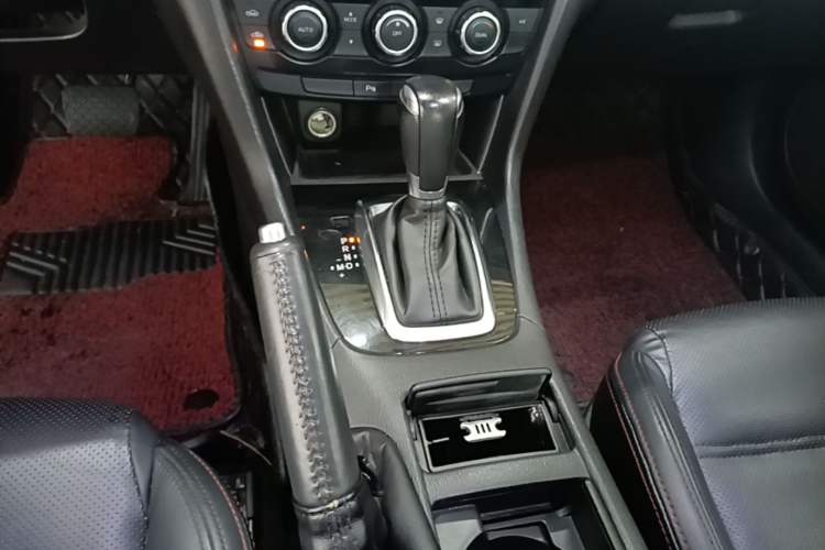 Used Mazda Atenza 2015 2.5L Blue Sky Sport Edition Gear Lever