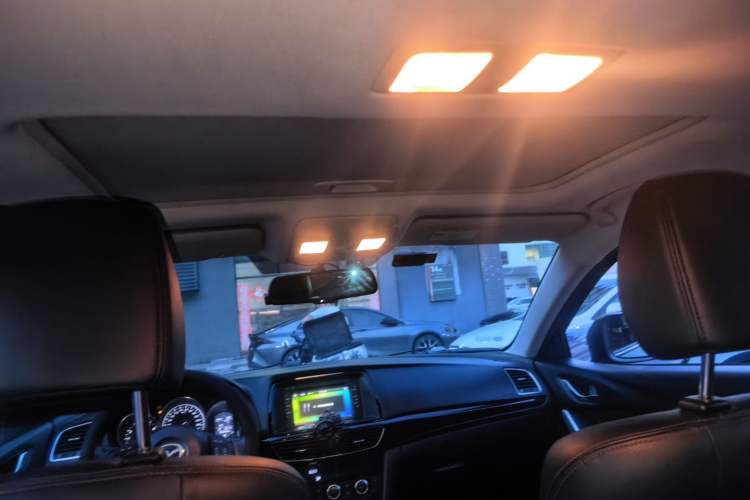 Used Mazda Atenza 2015 2.0L Blue Sky Luxury Edition Headliner