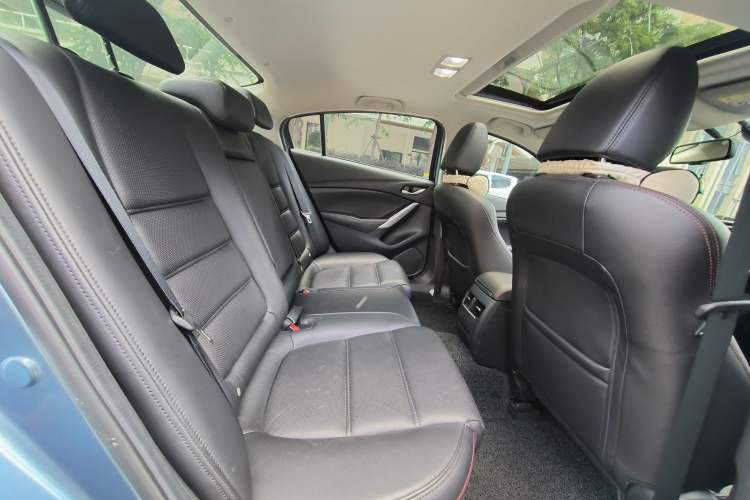 Used Mazda Atenza 2015 2.0L Blue Sky Prestige Edition Interior 7