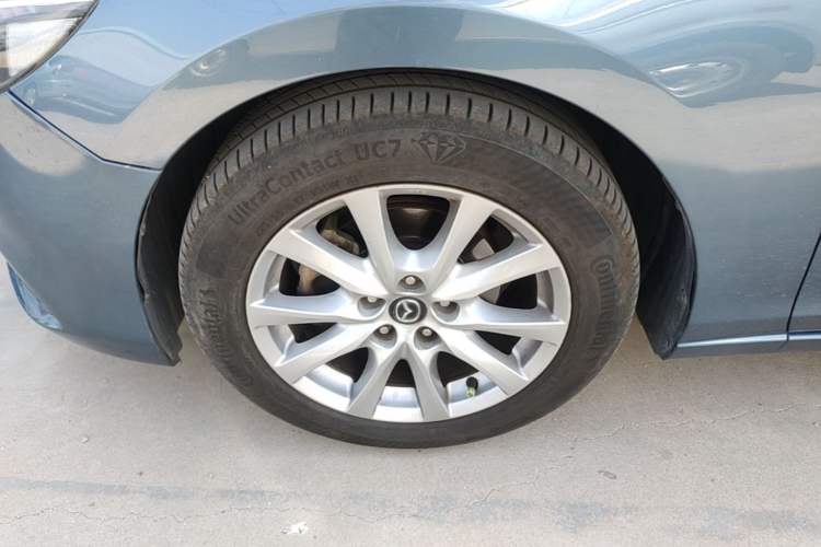 Used Mazda Atenza 2015 2.0L Blue Sky Luxury Edition Left Front Wheel Hub