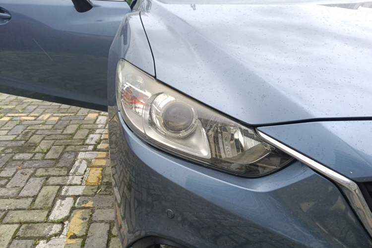 Used Mazda Atenza 2015 2.5L Blue Sky Sport Edition Right Front Headlight