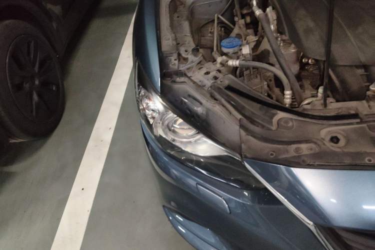 Used Mazda Atenza 2015 2.5L Blue Sky Prestige Edition Right Front Headlight