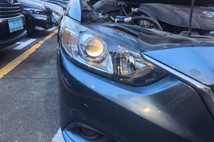 Used Mazda Atenza 2015 2.0L Blue Sky Luxury Edition Right Front Headlight