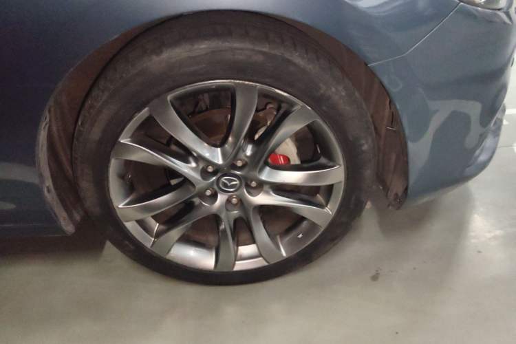 Used Mazda Atenza 2015 2.5L Blue Sky Prestige Edition Right Front Wheel Hub