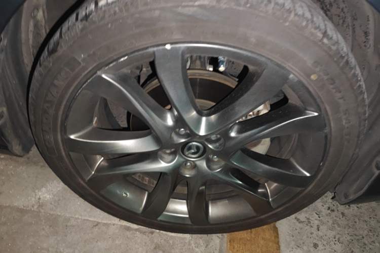 Used Mazda Atenza 2015 2.5L Blue Sky Prestige Edition Right Front Wheel Hub