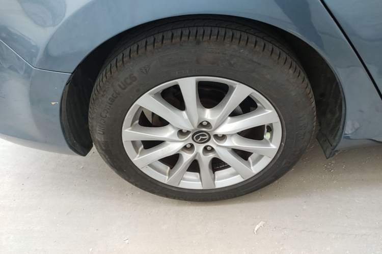 Used Mazda Atenza 2015 2.0L Blue Sky Luxury Edition Right Rear Wheel Hub