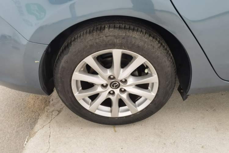 Used Mazda Atenza 2015 2.0L Blue Sky Luxury Edition Right Rear Wheel Hub