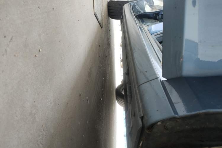 Used Mazda Atenza 2015 2.0L Blue Sky Luxury Edition Right Side Sill