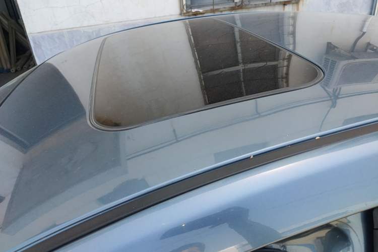 Used Mazda Atenza 2015 2.0L Blue Sky Luxury Edition Roof