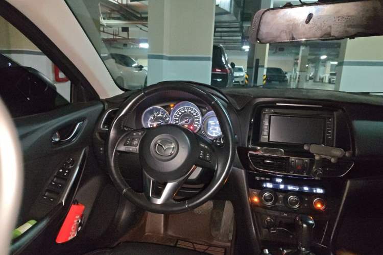 Used Mazda Atenza 2015 2.0L Blue Sky Luxury Edition Steering Wheel