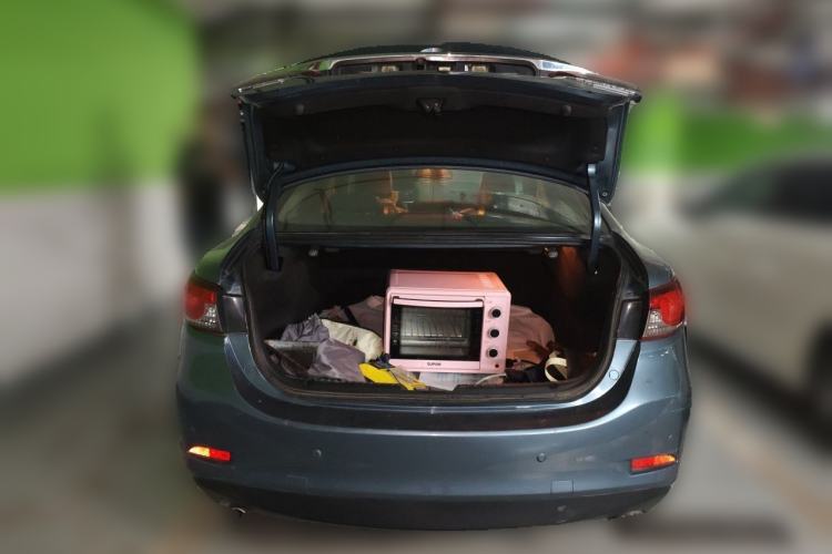 Used Mazda Atenza 2015 2.0L Blue Sky Luxury Edition Trunk