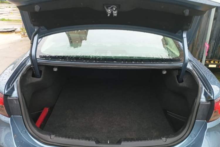 Used Mazda Atenza 2015 2.5L Blue Sky Sport Edition Trunk