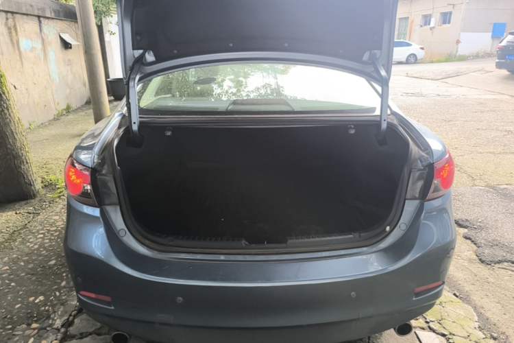 Used Mazda Atenza 2015 2.5L Blue Sky Sport Edition Trunk