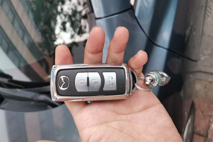 Used Mazda Atenza 2015 2.0L Blue Sky Luxury Edition Vehicle Key