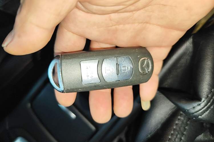 Used Mazda Atenza 2015 2.5L Blue Sky Prestige Edition Vehicle Key