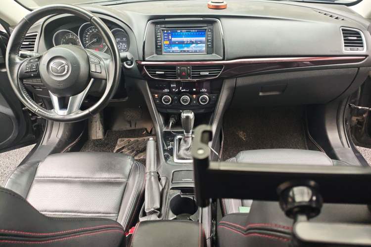 Used Mazda Atenza 2015 2.0L Blue Sky Luxury Edition Center Console