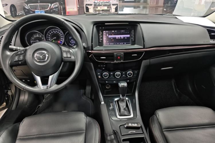 Used Mazda Atenza 2015 2.5L Blue Sky Prestige Edition Center Console