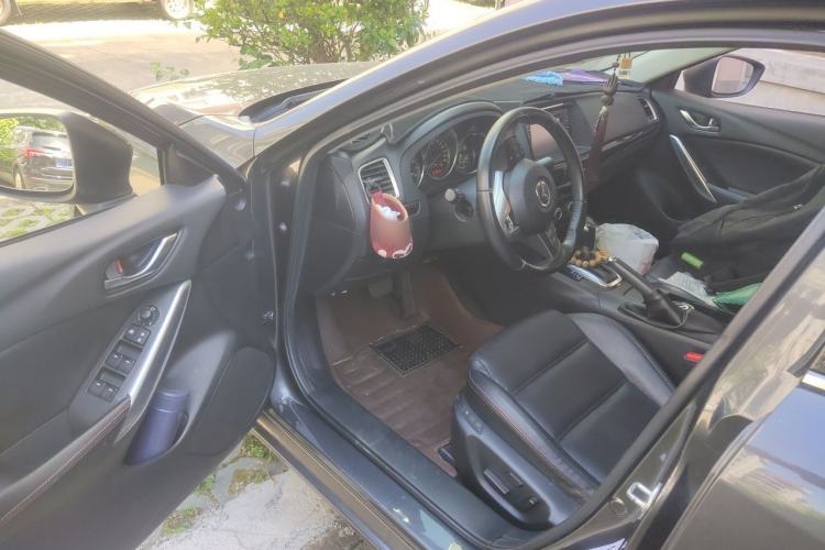 Used Mazda Atenza 2015 2.0L Blue Sky Luxury Edition Driver Seat