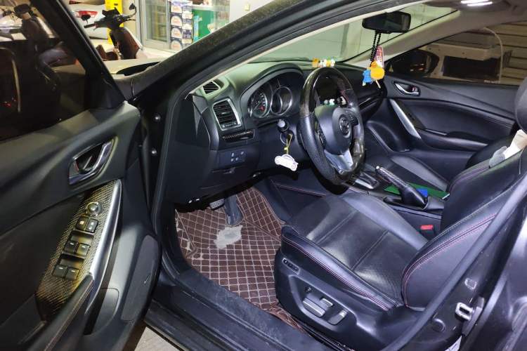 Used Mazda Atenza 2015 2.5L Blue Sky Prestige Edition Driver Seat