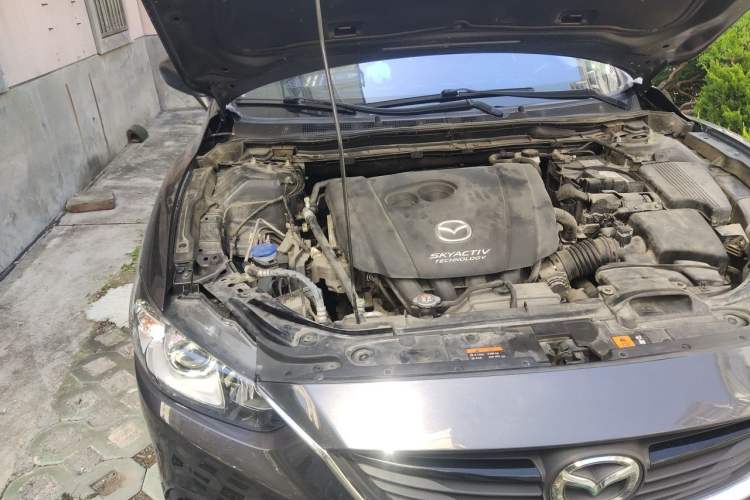 Used Mazda Atenza 2015 2.0L Blue Sky Luxury Edition Engine Bay Right