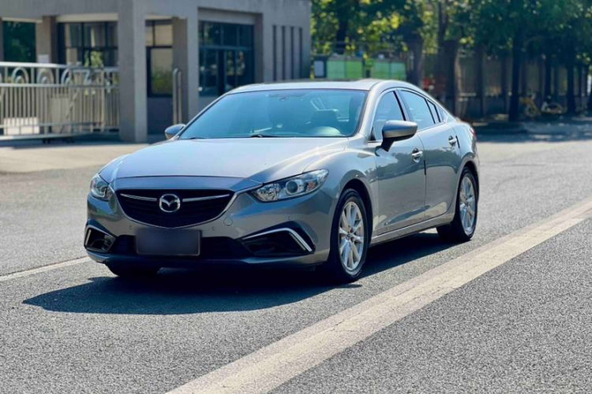 Used Mazda Atenza 2015 2.0L Blue Sky Luxury Edition Front Left 45 Deg