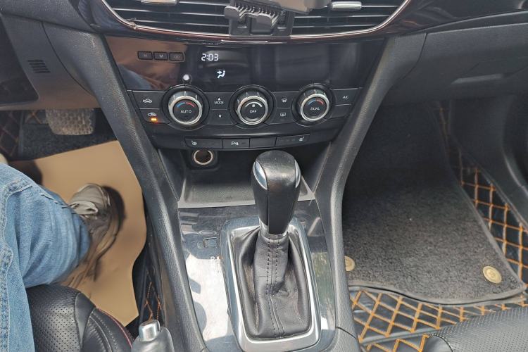 Used Mazda Atenza 2015 2.5L Blue Sky Prestige Edition Gear Lever