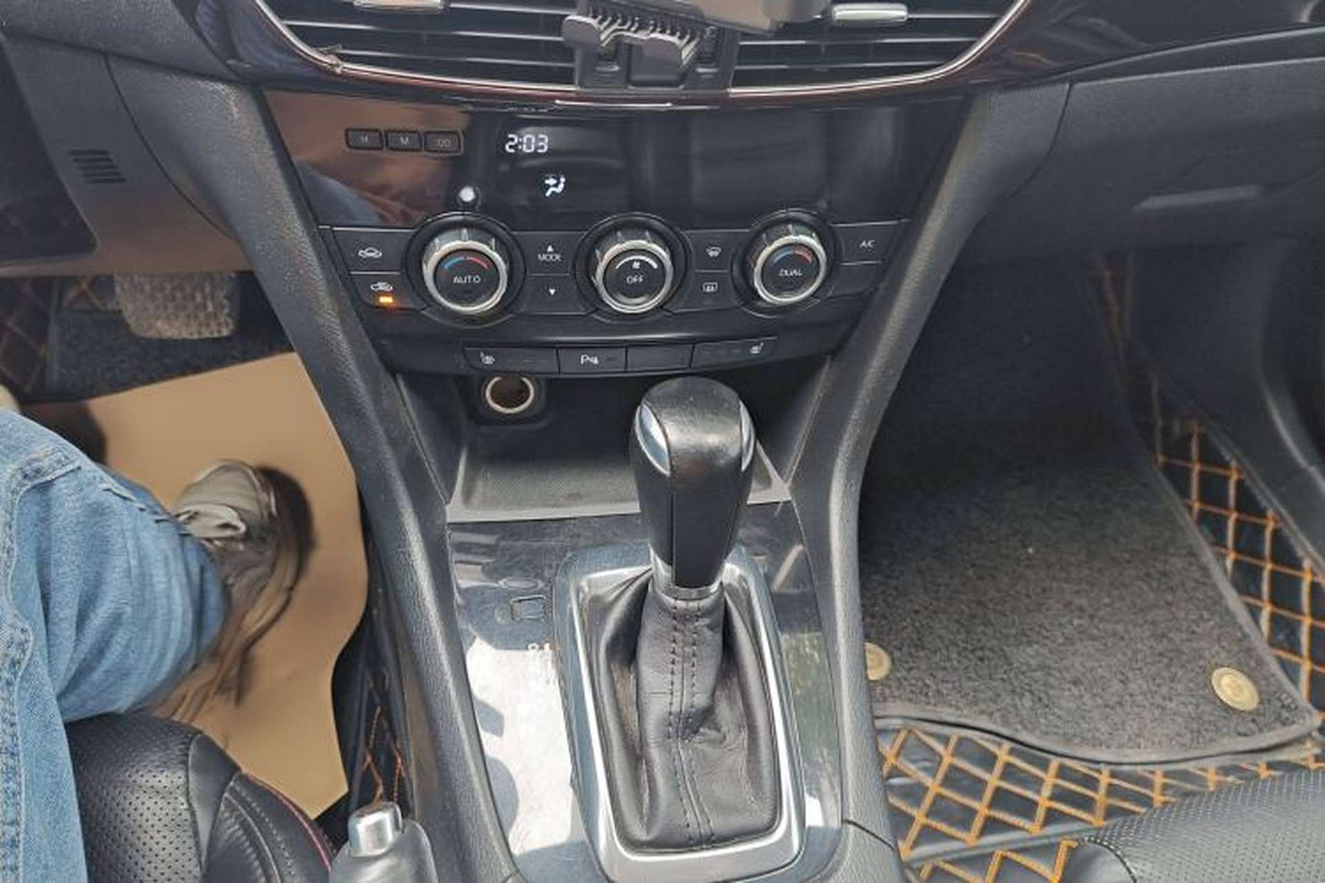Used Mazda Atenza 2015 2.5L Blue Sky Prestige Edition Gear Lever