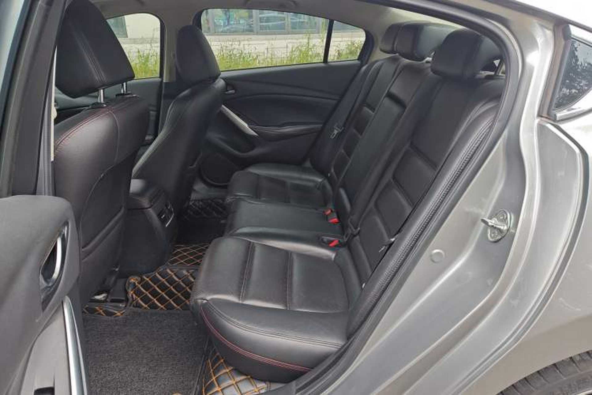 Used Mazda Atenza 2015 2.5L Blue Sky Prestige Edition Interior 4