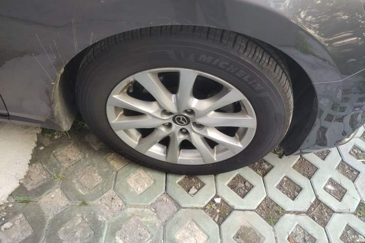 Used Mazda Atenza 2015 2.0L Blue Sky Luxury Edition Right Front Wheel Hub