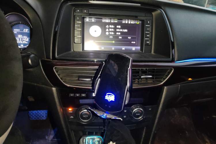 Used Mazda Atenza 2015 2.0L Blue Sky Luxury Edition Audio And AC Panel