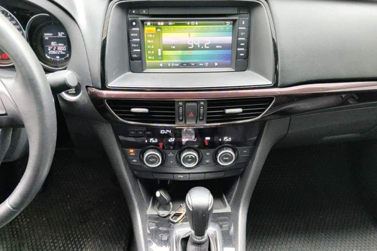 Used Mazda Atenza 2015 2.0L Blue Sky Luxury Edition Audio And AC Panel