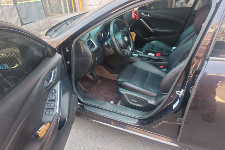 Used Mazda Atenza 2015 2.5L Blue Sky Prestige Edition Driver Seat