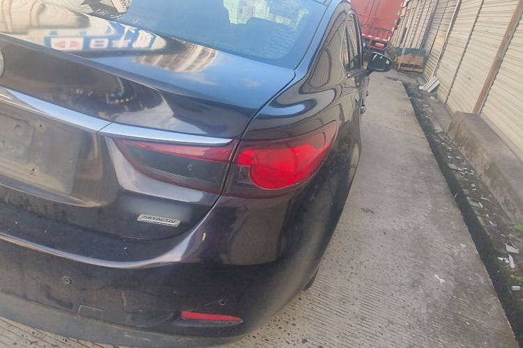 Used Mazda Atenza 2015 2.0L Blue Sky Luxury Edition Exterior 4