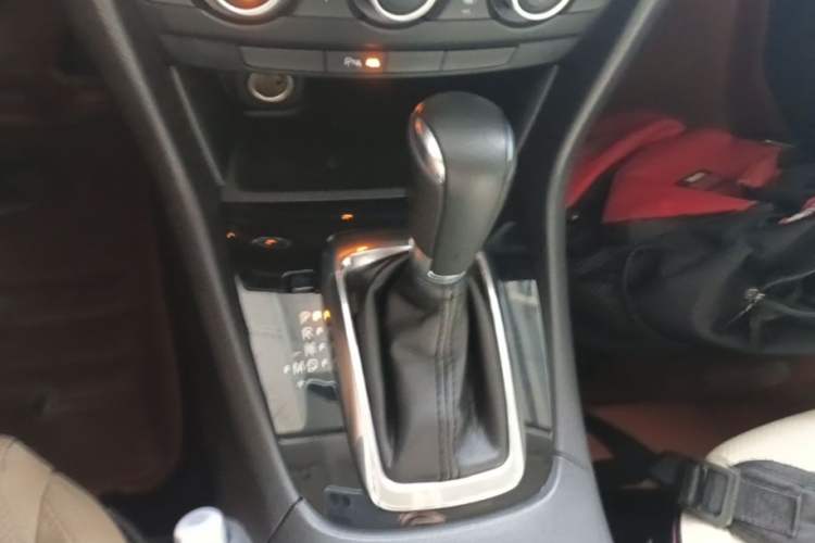 Used Mazda Atenza 2015 2.0L Blue Sky Luxury Edition Gear Lever