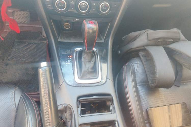 Used Mazda Atenza 2015 2.0L Blue Sky Luxury Edition Gear Lever