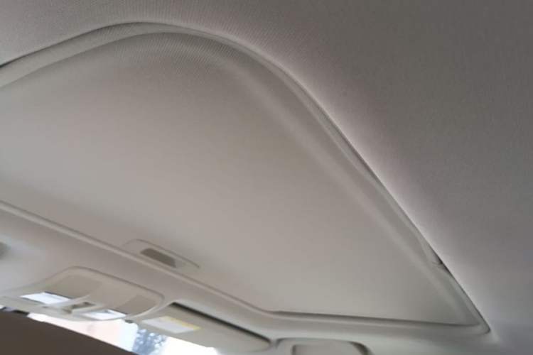 Used Mazda Atenza 2015 2.0L Blue Sky Luxury Edition Headliner