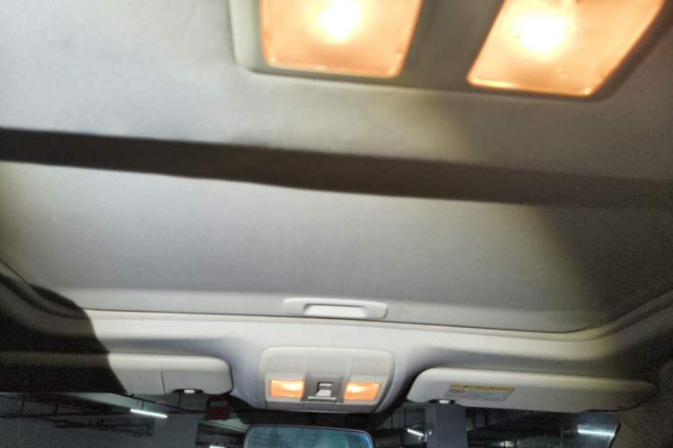 Used Mazda Atenza 2015 2.0L Blue Sky Luxury Edition Headliner