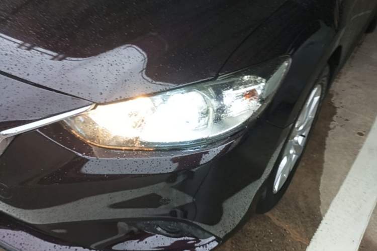 Used Mazda Atenza 2015 2.0L Blue Sky Luxury Edition Left Front Headlight
