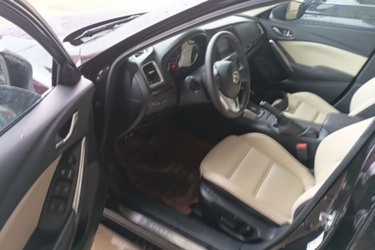 Used Mazda Atenza 2015 2.0L Blue Sky Luxury Edition Left Front Seat