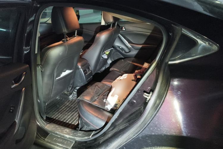 Used Mazda Atenza 2015 2.0L Blue Sky Luxury Edition Left Rear Seat