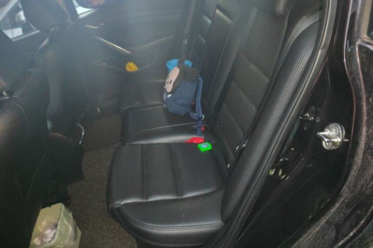 Used Mazda Atenza 2015 2.0L Blue Sky Luxury Edition Left Rear Seat