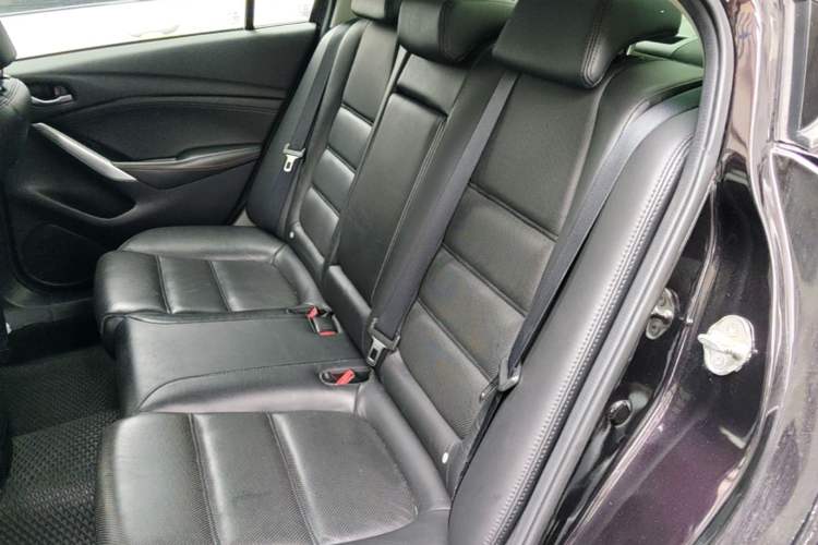 Used Mazda Atenza 2015 2.0L Blue Sky Luxury Edition Left Rear Seat